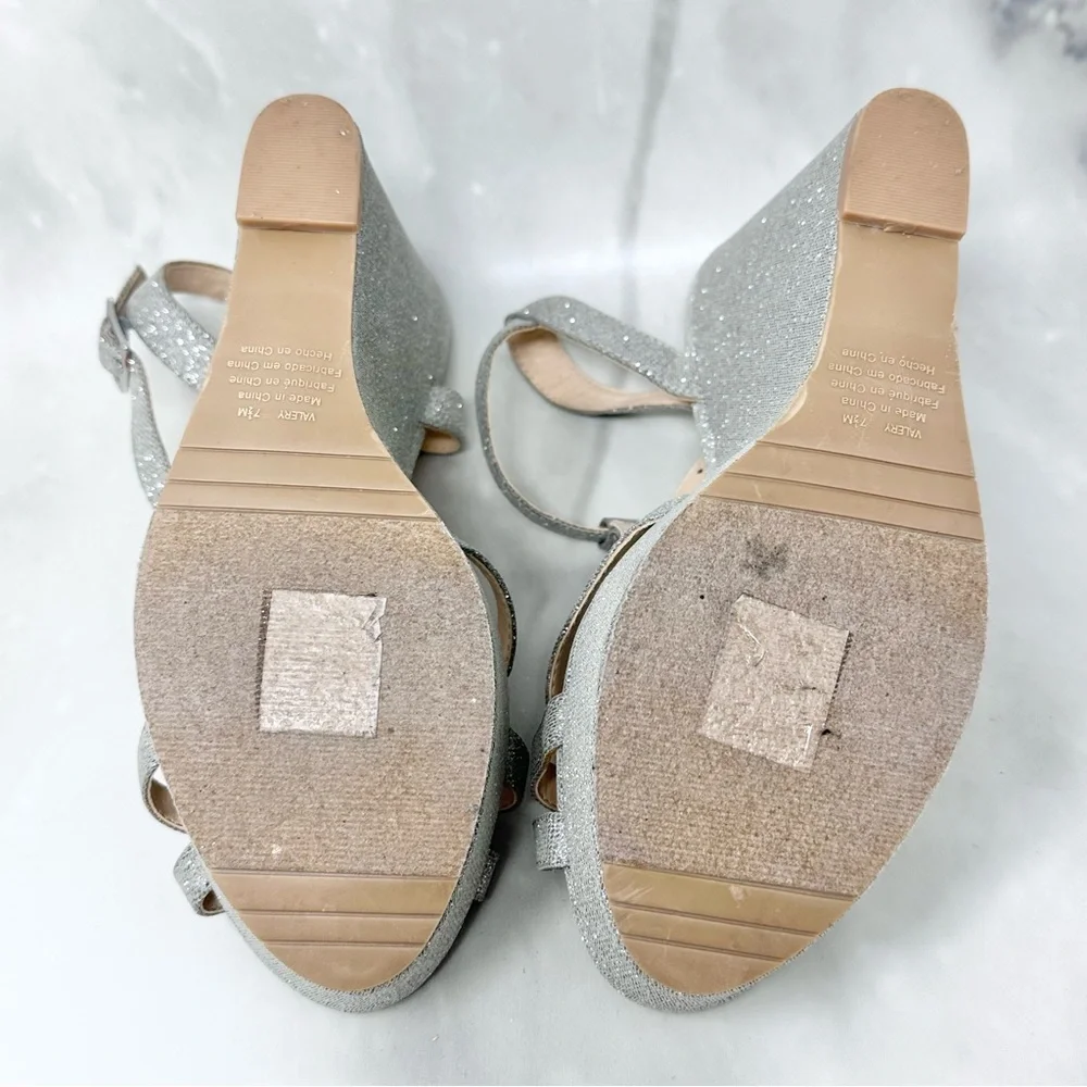 Nina Valery Silver Glitter Metallic Wedge Heel Strappy Sandal Shoes 7.5